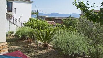 Apartment, Mehrere Betten | Unterkunftsgelände