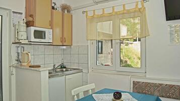 Apartment, 1 Doppelbett und Schlafsofa | Eigene Küche | Herdplatte, Kochgeschirr/Geschirr/Besteck