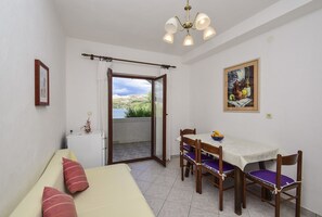 Appartement, plusieurs lits | Cuisine privée