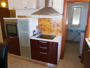 Apartment, Multiple Beds | Private kitchen | Stovetop, dishwasher, cookware/dishes/utensils - Apartments Villa Melita (Okrug)
