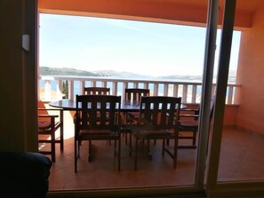 Balcony - Apartments Villa Melita (Okrug)