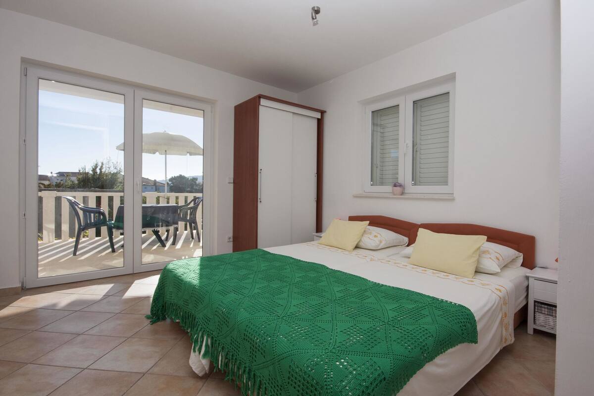 Apartment, 1 Doppelbett und Schlafsofa | Kostenloses WLAN, Bettwäsche