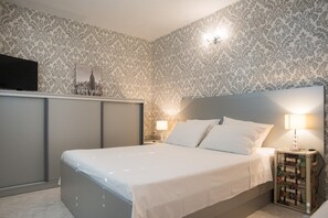 Apartment, 2 Doppelbetten | Kostenloses WLAN, Bettwäsche
