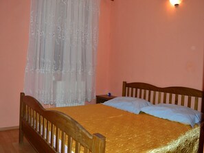 Apartamento, varias camas | Wifi gratis y ropa de cama
