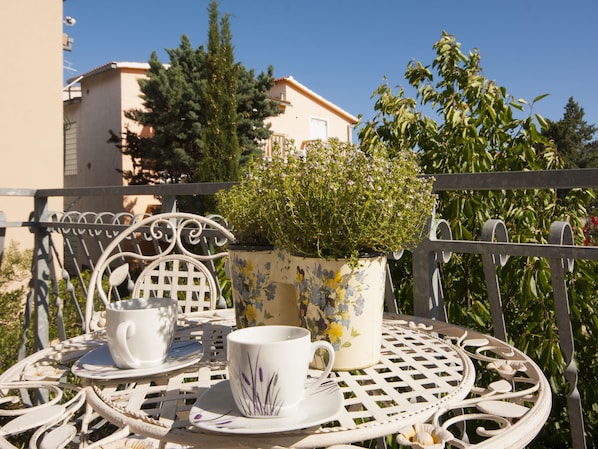 Apartment, Mehrere Betten | Balkon