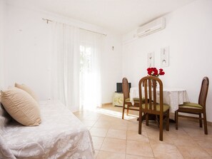 Apartment, 1 Doppelbett und Schlafsofa | Kostenloses WLAN, Bettwäsche