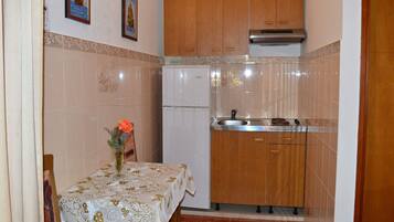 Căn hộ, 1 giường đôi | Bếp riêng