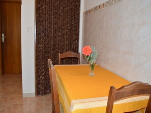 Apartment, 1 Double Bed | Private kitchen - Apartments Peko (Pag)