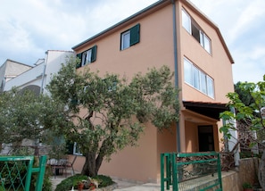 Apartment, Mehrere Betten | Außenbereich
