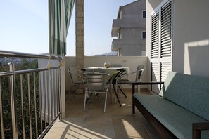 Apartment, 2 Doppelbetten | Balkon