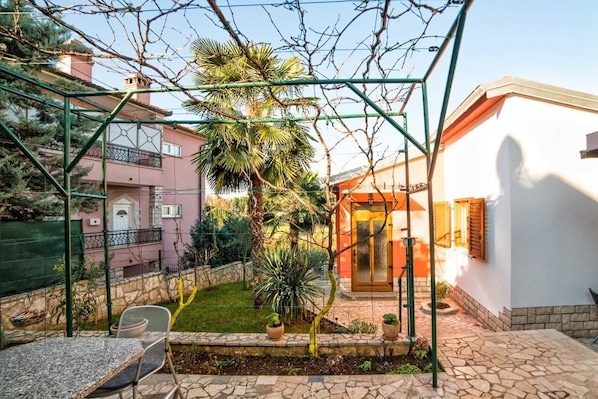 Apartment, Multiple Beds | Exterior