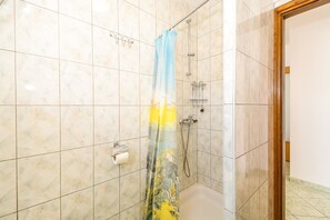 Apartment, 1 Double Bed with Sofa bed | Bathroom | Shower - Apartments Pranjic (Vodice)