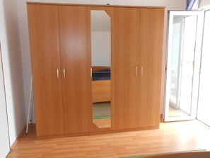 Appartement, 1 lit double et 1 canapé-lit | AccÚs au Wi-Fi (inclus), literie fournie