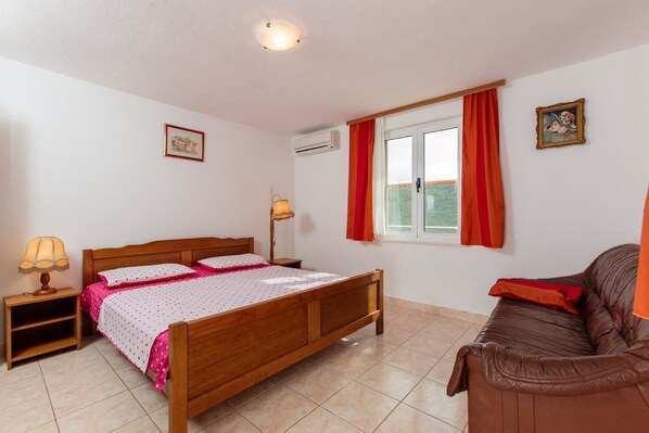 Apartment, Multiple Beds | Free WiFi, bed sheets - Apartments Lucija (Okrug)