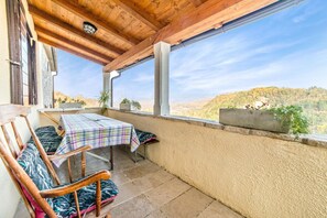 Balcony - App and Rooms Nela HUM (Buzet)