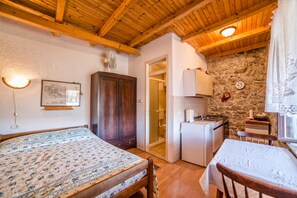 Room - App and Rooms Nela HUM (Buzet)