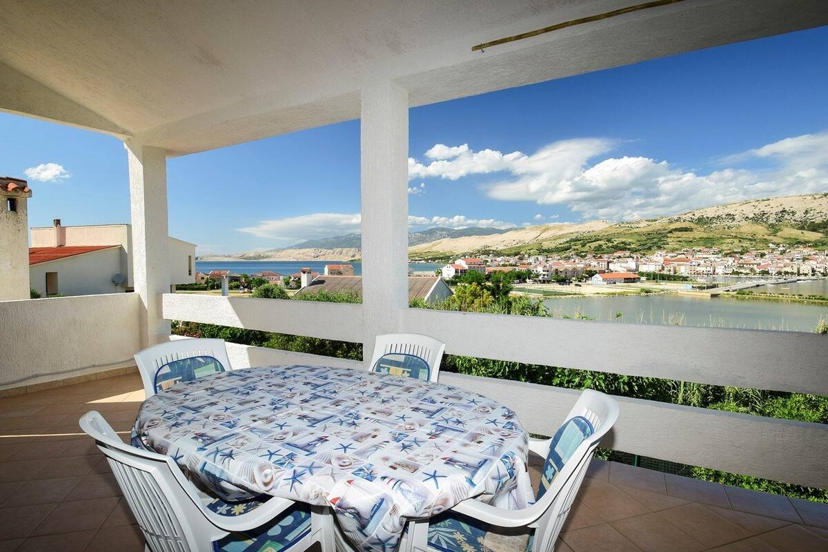 Apartamento, 2 camas de casal | Sacada