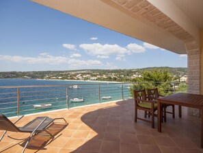 Departamento, varias camas | Balcón
