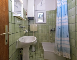 Bathroom - Apartments Milenko / Three Bedrooms A2 (Vodice)