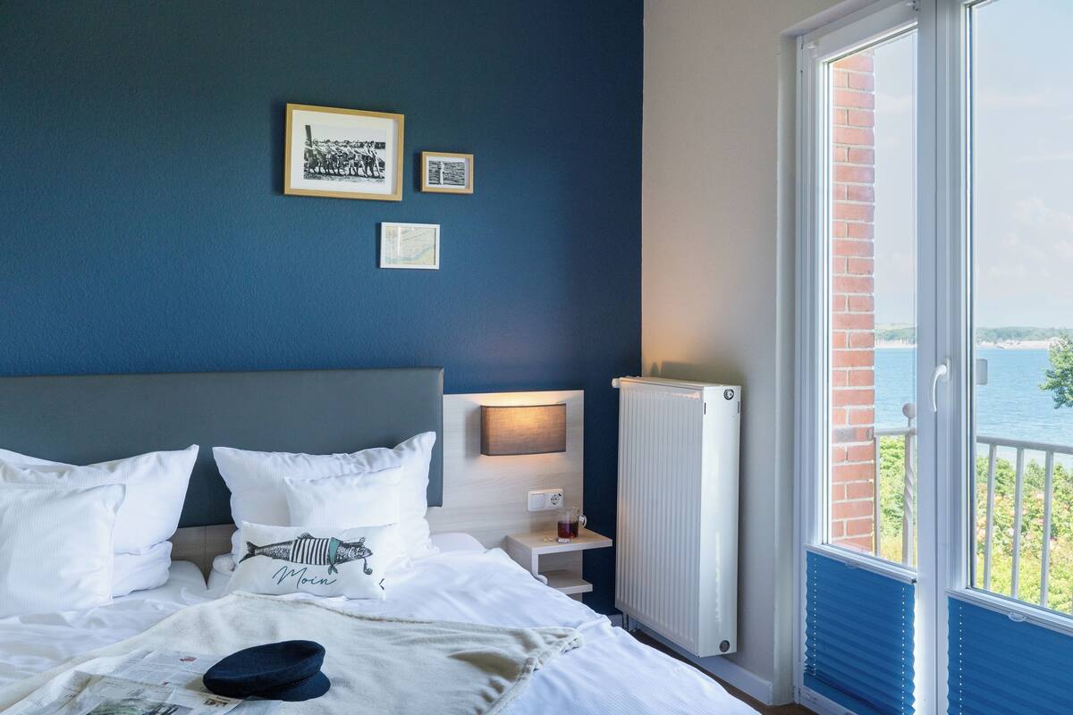 Comfort Double Room | 1 bilik tidur, peralatan tempat tidur hipoalergenik