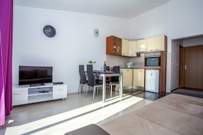 Appartement, 1 lit double et 1 canapé-lit | Accès au Wi-Fi (inclus), literie fournie