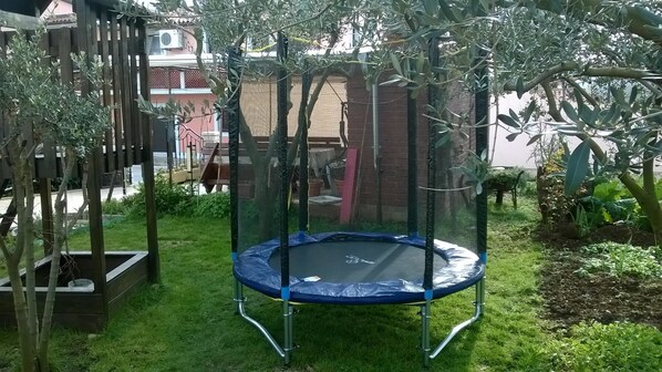 House, Multiple Beds | Children's play area - outdoor - Holiday House Bruno / K1 (Pula)