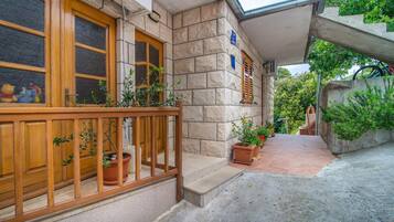 Apartment, 2 Double Beds | Terrace/patio