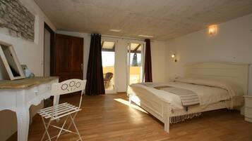 Villa, Multiple Beds | Private kitchen | Stovetop, dishwasher, coffee/tea maker, cookware/dishes/utensils