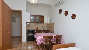 Immagine non classificata, 4 di 10, pulsante