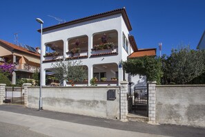 Apartment, 1 Double Bed with Sofa bed | Front of property