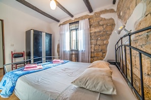Villa, Plusieurs lits | Cuisine privée | Surface de cuisson, lave-vaisselle, vaisselle et ustensiles
