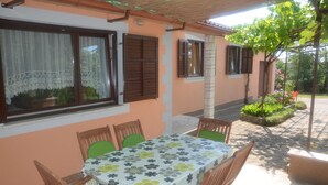 House, Multiple Beds | Terrace/patio - Holiday House Fragola (Tinjan)
