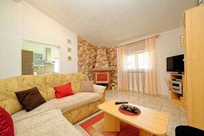 Apartment, 1 Double Bed with Sofa bed | Living room | TV, fireplace, DVD player
