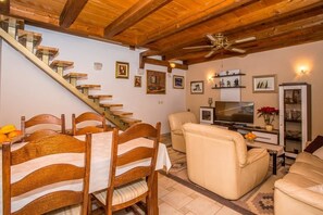 Living room - Holiday House Tina Seget (Seget)