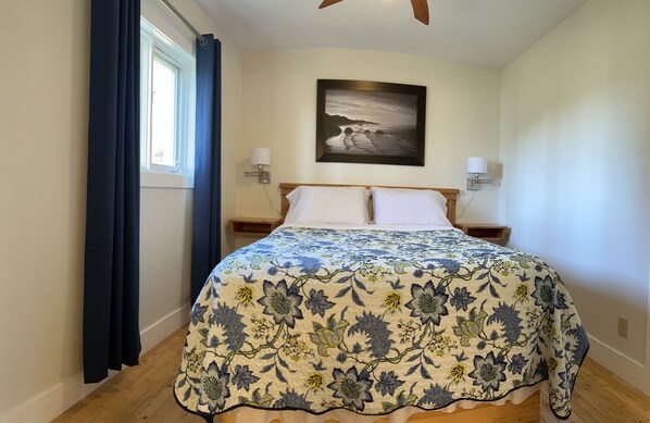 Superior Suite, Ensuite, Garden View (Suite #3) | 1 bedroom, iron/ironing board, free WiFi - Wildflowers Country Inn (Rocky Harbour)