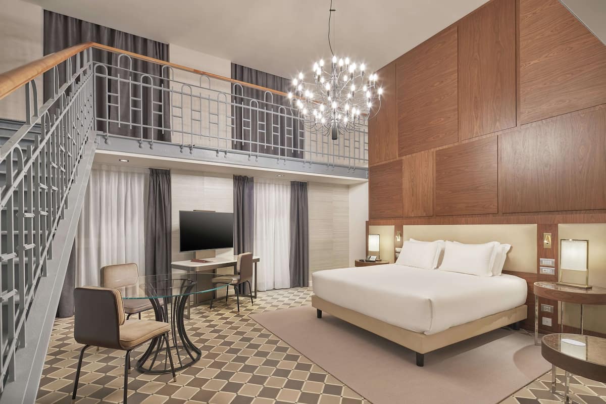 Junior Suite, 1 King Bed with Sofa bed (Historical Room) | Minibar, in-room safe, desk, soundproofing