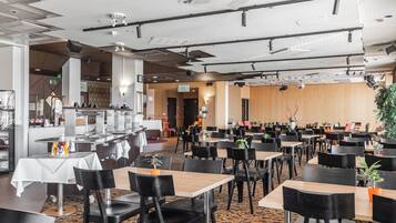 Desayuno buffet incluido todos los días