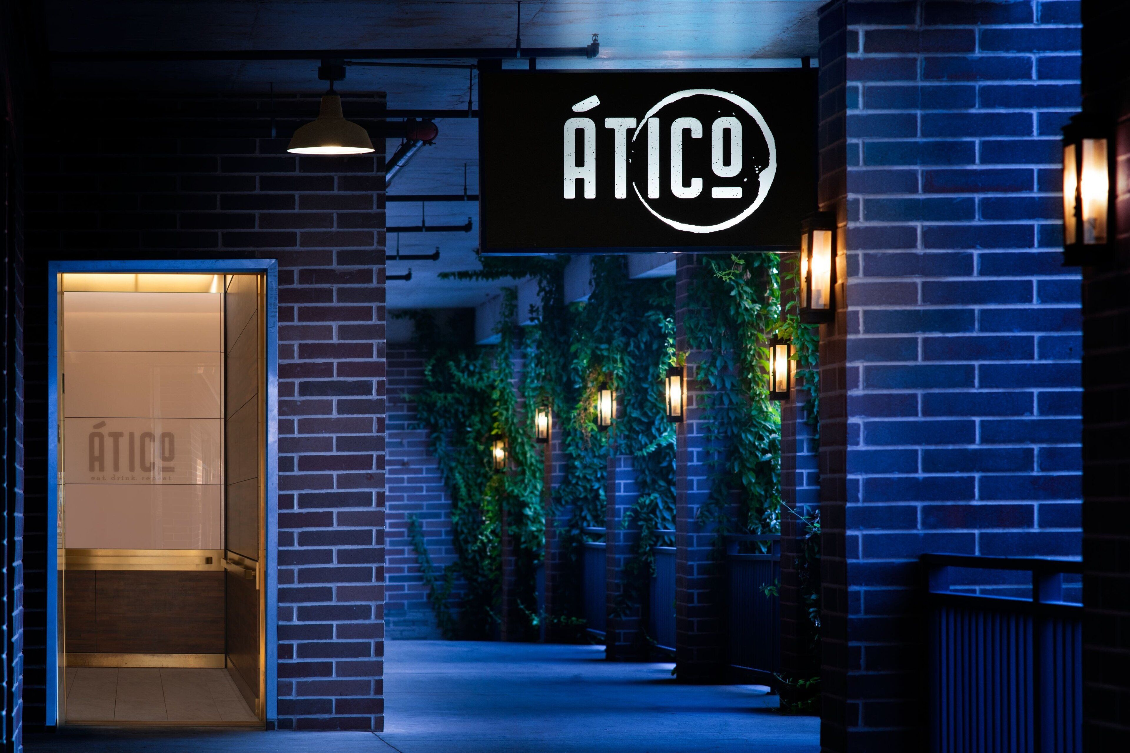 Dinner served, Spanish cuisine