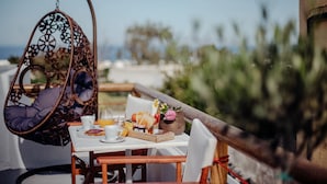 Suite – junior, havutsikt | Terrasse/patio