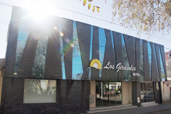 Fachada del alojamiento