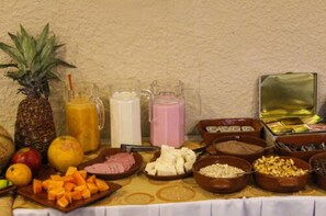 Desayuno bufé gratuito y diario