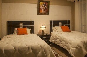 Standard Double Room | Free WiFi, wheelchair access - Los Girasoles Hotel (Uyuni)