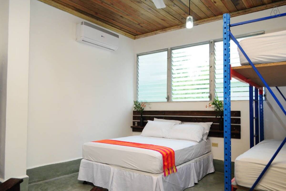 Classic Room, Private Bathroom | Blackout curtains, free WiFi, bed sheets