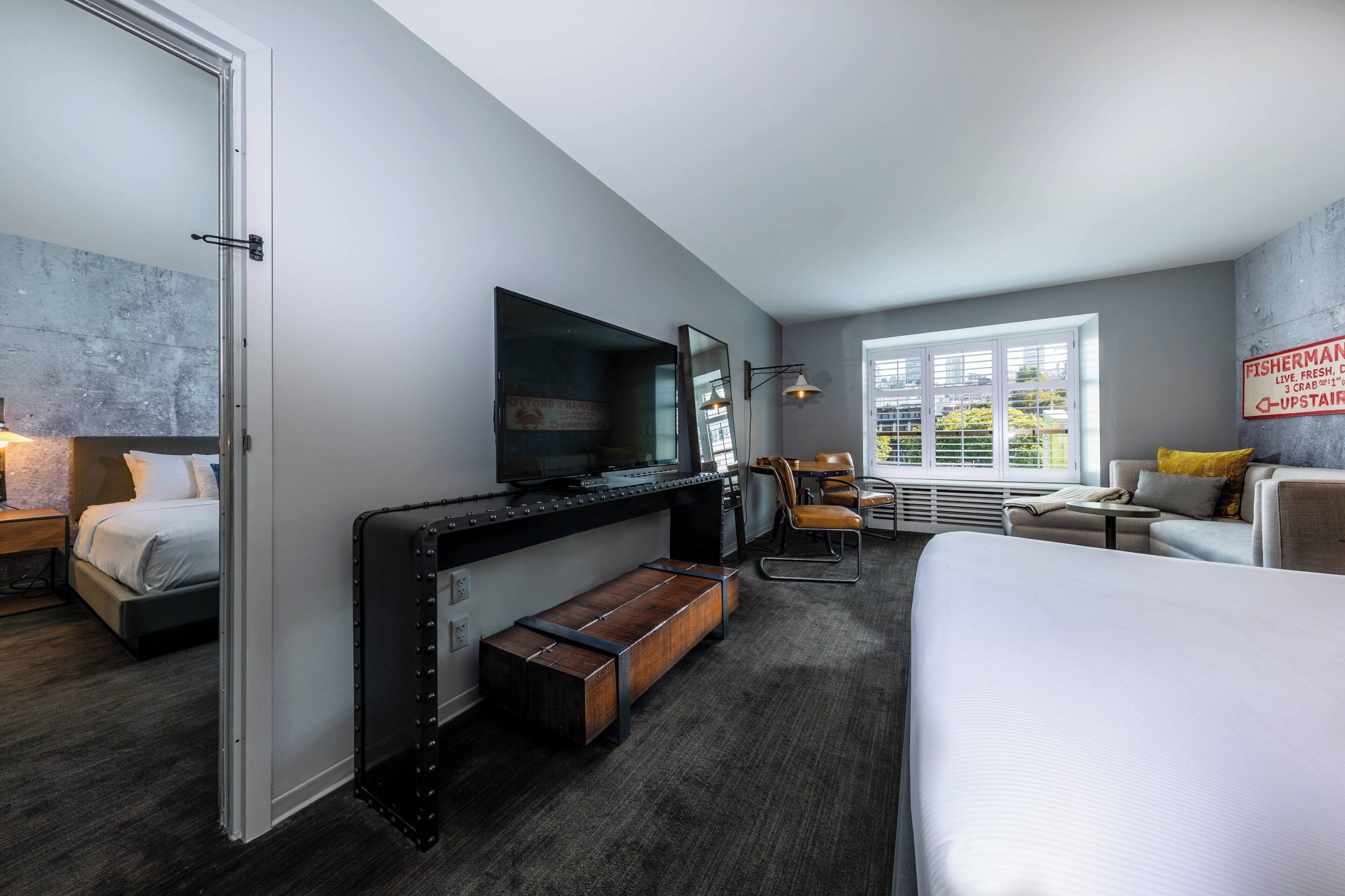 room, 1 double bed, non smoking (view) | 1 bedroom, premium bedding, in-room safe, iron/ironing board