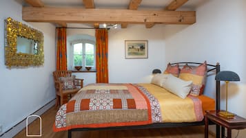 Egyptian cotton sheets, premium bedding, down duvets, in-room safe