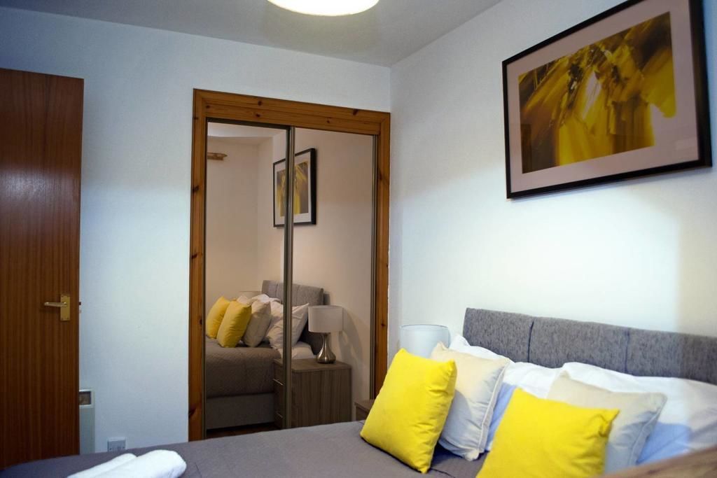 高级公寓 | 熨斗/熨衣板、免费 WiFi、床单