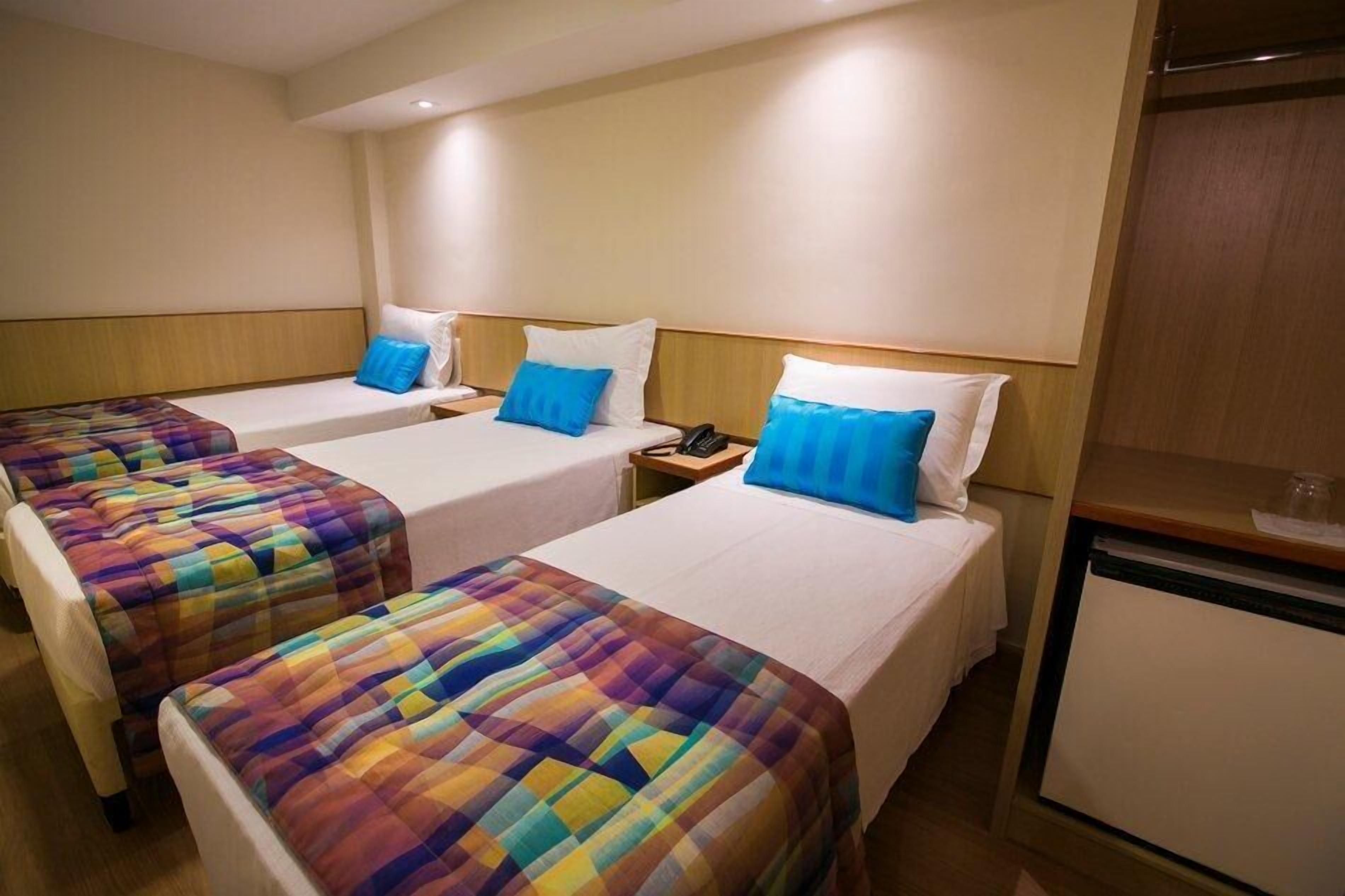 standard triple room | desk, free wifi