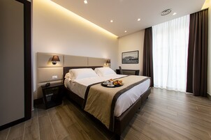 Classic Double Room, 1 Queen Bed | 1 bedroom, in-room safe, desk, blackout drapes