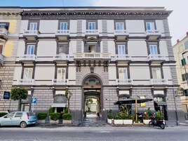 Facciata della struttura