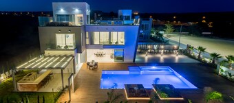 Cove Seaview Villas